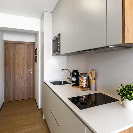 Water Lily Апартаменты Авейру