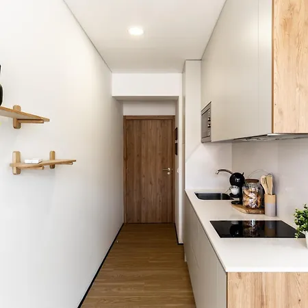 Апартаменты Water Lily Авейру