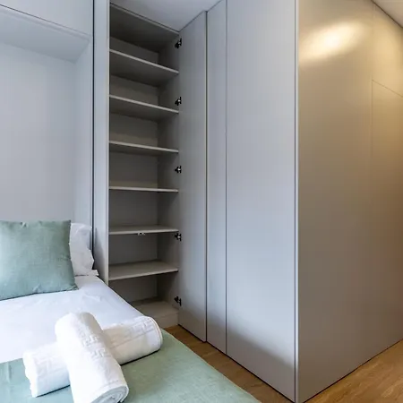 Water Lily Авейру