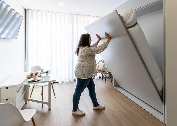 Apartment Water Lily